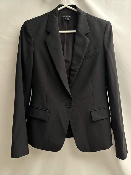 Theory Jackets & Blazers - Theory Blazer - Black Size 8 Wool Blend Single Breasted Classic Fit